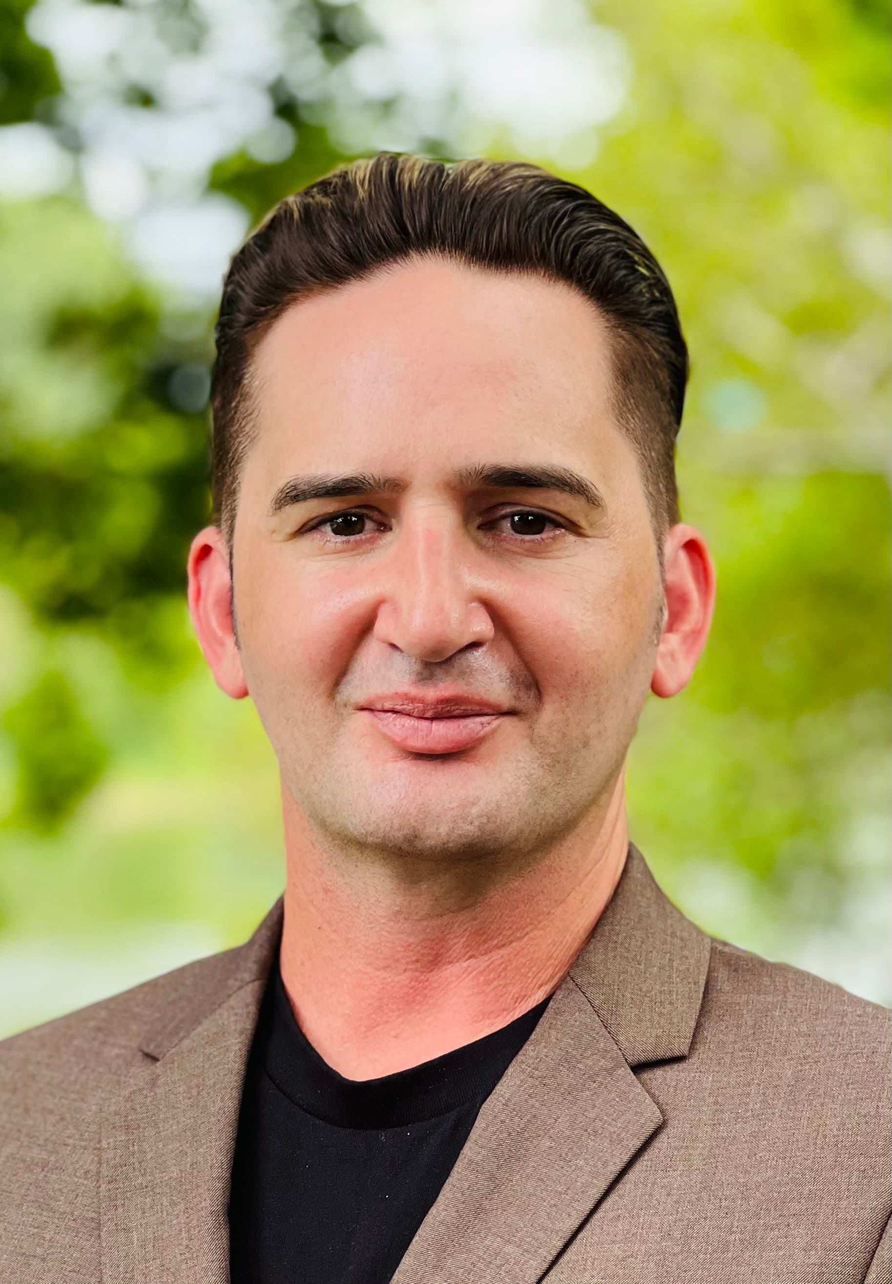  Hurae White | Rangaranga Reo ā-Tā